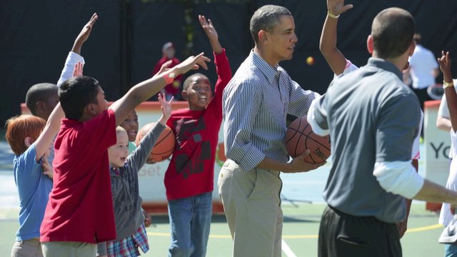 Obama playing Basketball